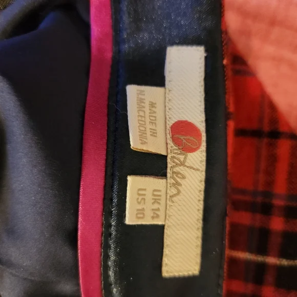 Boden Red Plaid Pencil Skirt - Picture 3 of 4